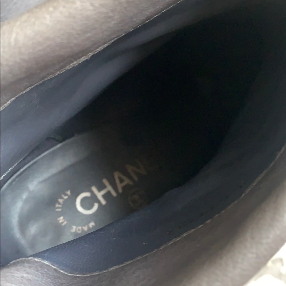 CHANEL Cap-Toe CC Ankle Boots Size 11 / IT 42 - Picture 9 of 11